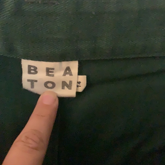 Beaton Linen utility shorts - Picture 3 of 3